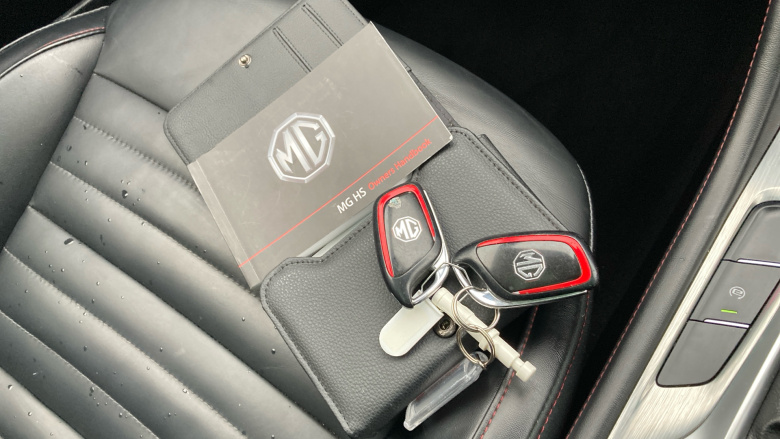 MG Hs 1.5 T-GDI Exclusive 5dr Petrol Hatchback